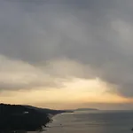 In .. * بيسْكيتْشّي